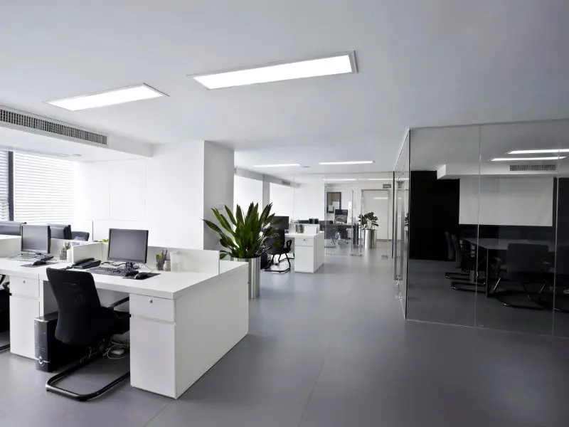 Contacto Alquiler de equipos tecnologicos